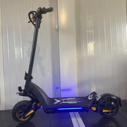 Dual-motor high-speed electric scooter