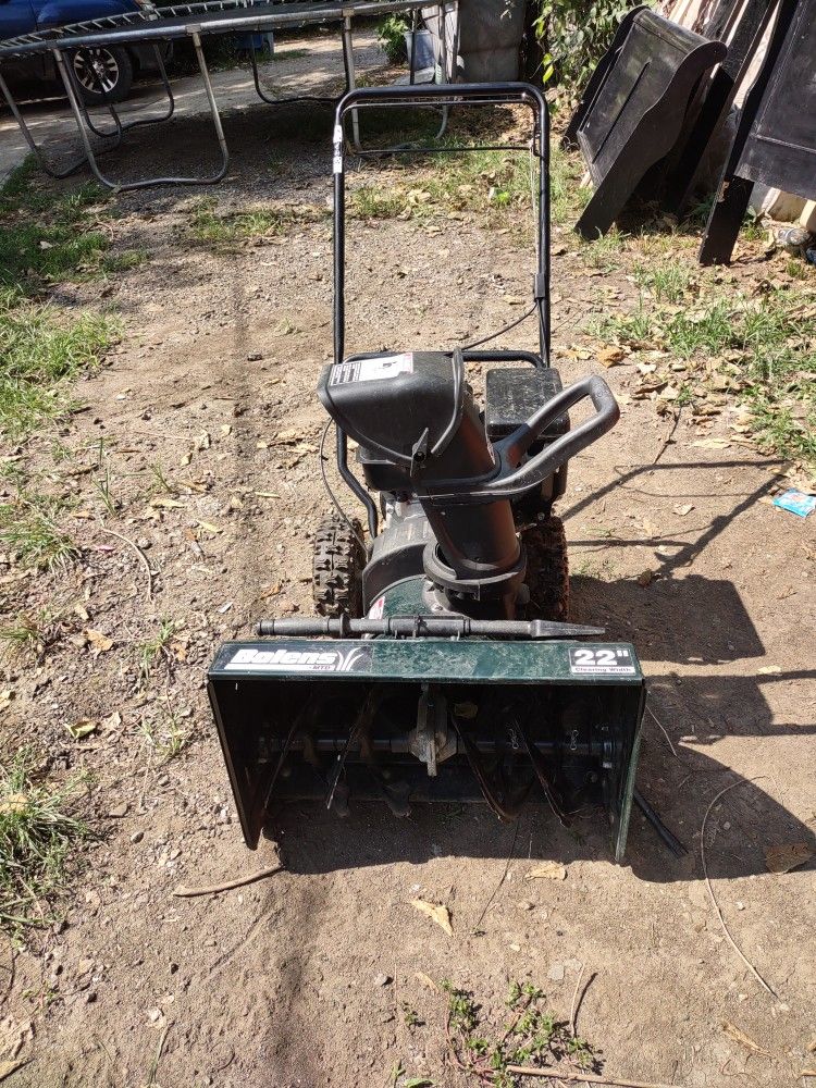 BOLENS 22" SNOW BLOWER.!!