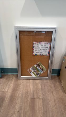 Metal Wall Mount Bulletin Board