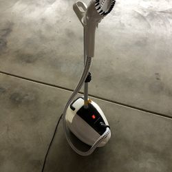 CLOTHES STEAMER $60 EXCELLENT CONDITION 