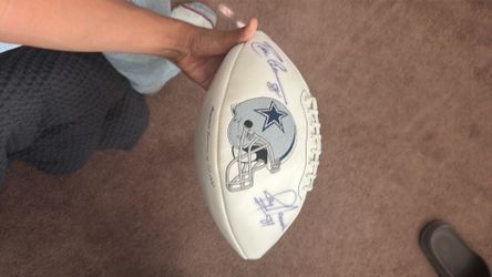 Jay Novacek and Drew Pearson signed football