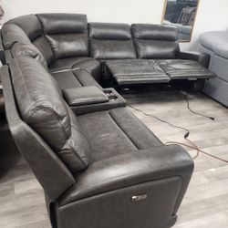 6 Place Sectional Couch 