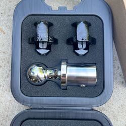 Ford OEM Gooseneck Hitch Kit – 27.5K (Super Duty)