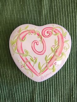 Brighton Jewelry  Metal Case/Gift/Heart Shaped/Earrings/Bracelets/Collectible/Tin