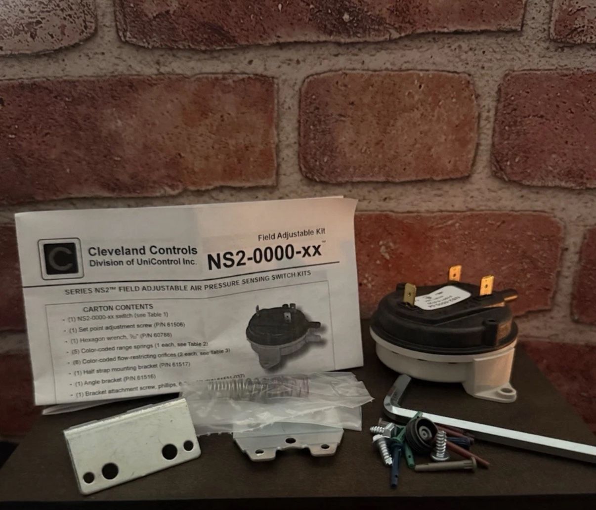 NS2-0000-04 Furnace Air Pressure Sensing Switch PS000 Cleveland Controls