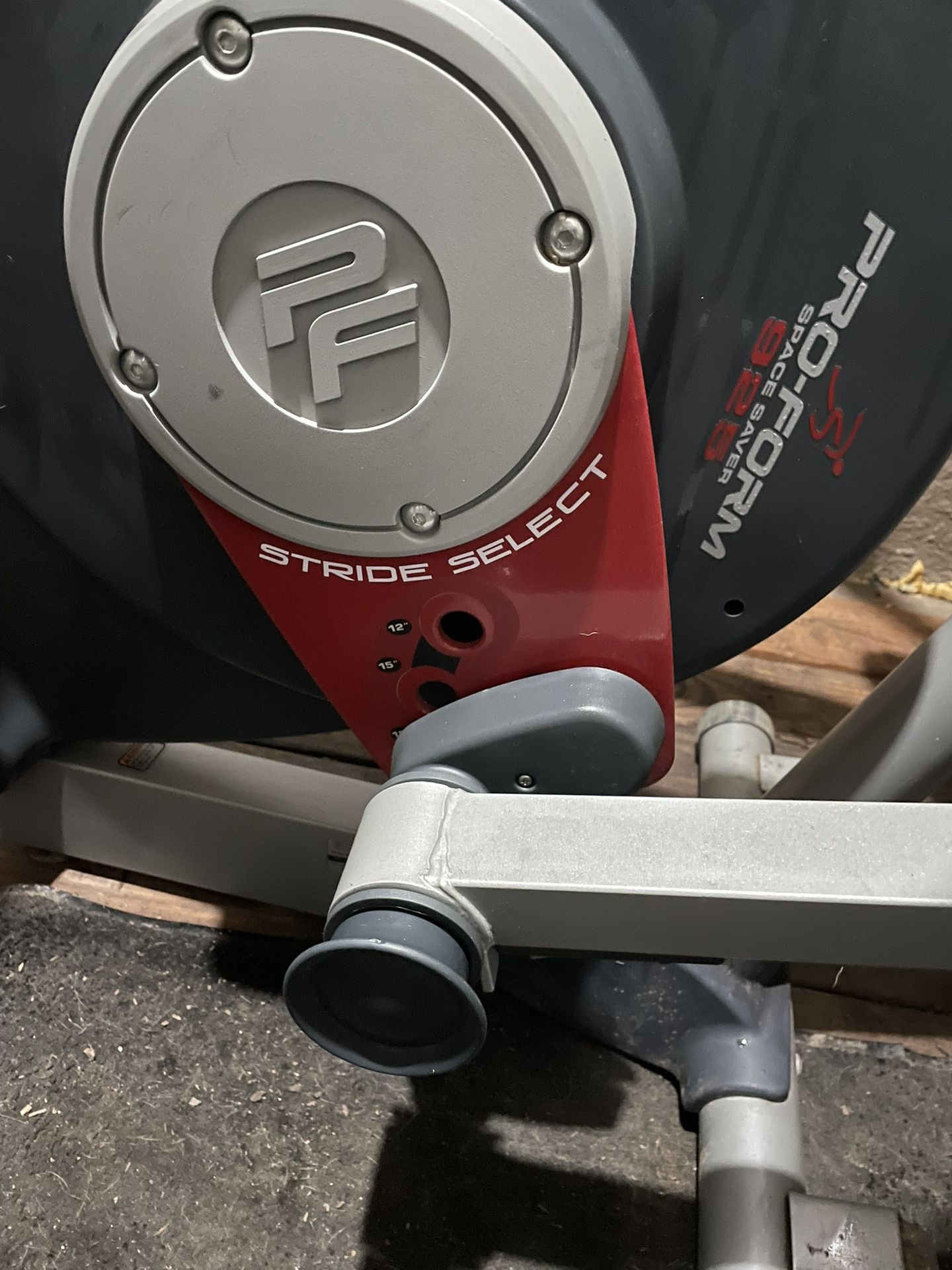 pro form space saver 925 workout machine