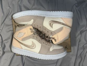 Women’s Air Jordan 1 Mid