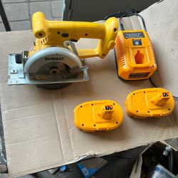 Dewalt Cordless Saw