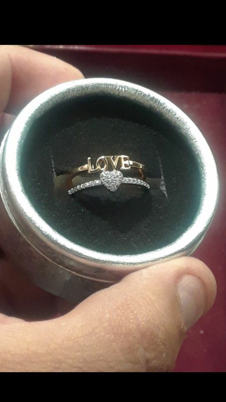 18 karat gold filled love and hearts sapphire ring size 7