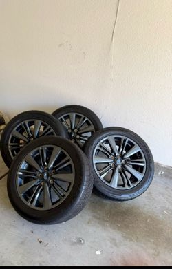 Subaru 17 inch Wheels and tires