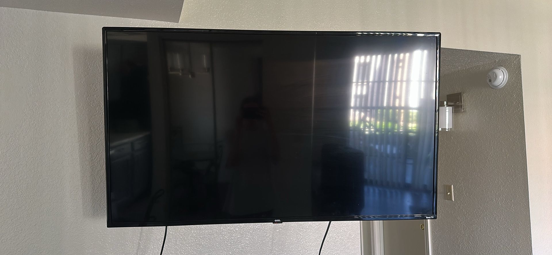 50” TV