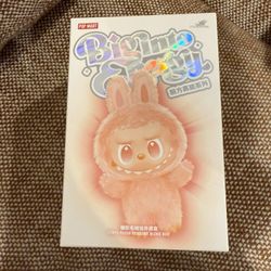 Big Into Energy labubu