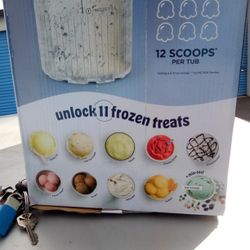 Ice Cream Maker 