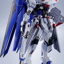 METAL ROBOT SPIRITS SIDE MS  Freedom Gundam 