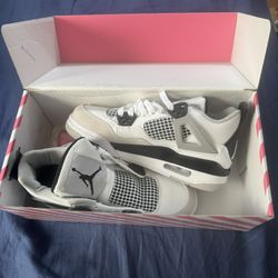 Nike Air Jordan 4 Retro Military Black