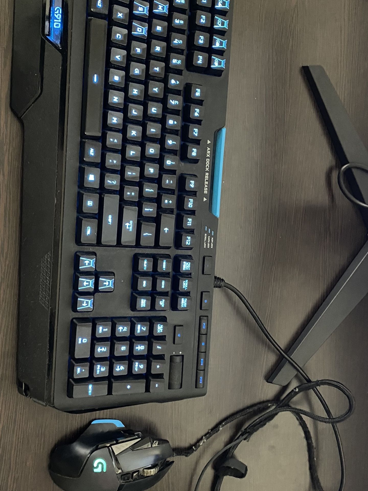 Logitech G913 Gaming Keyboard and G502 gaming mouse