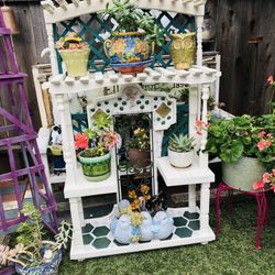 PLANT STAND