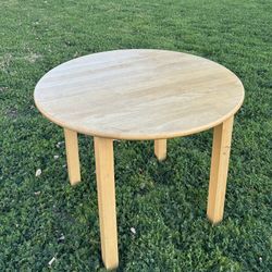 Children’s Table $25