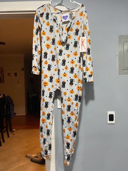 New Halloween pajamas large