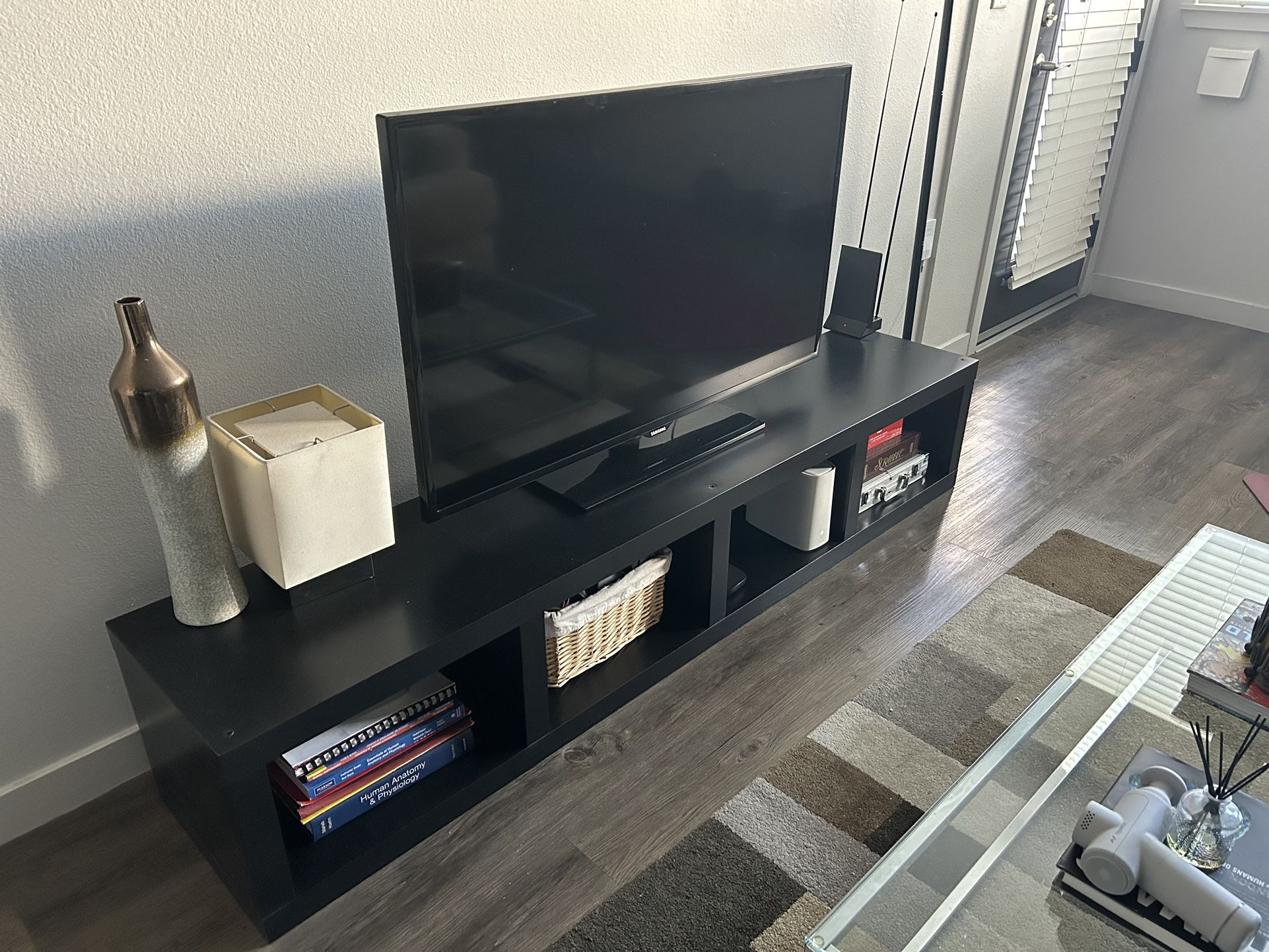 TV Stand / Bookshelf