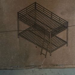 Bunk beds metal With Mattresses Never Used