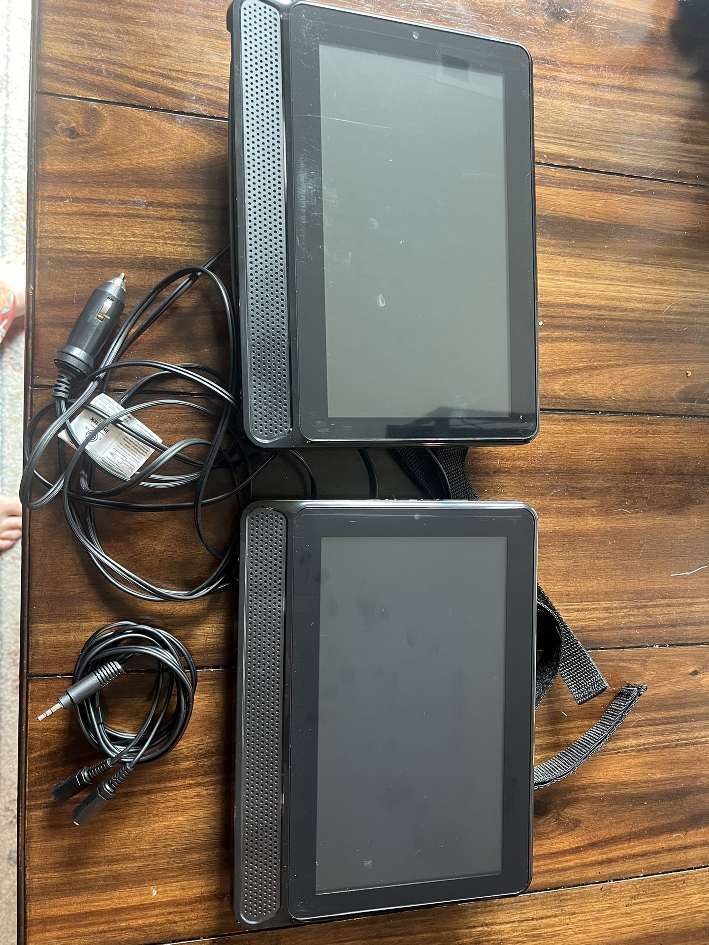 Dual RCA Portable DVD Player (for Car)