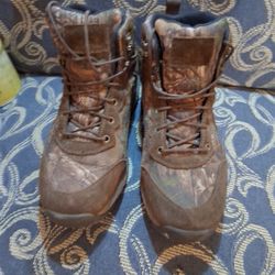 Men’s Camo Hunting Boots – Size 10