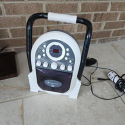 Singing Machine / C D Player