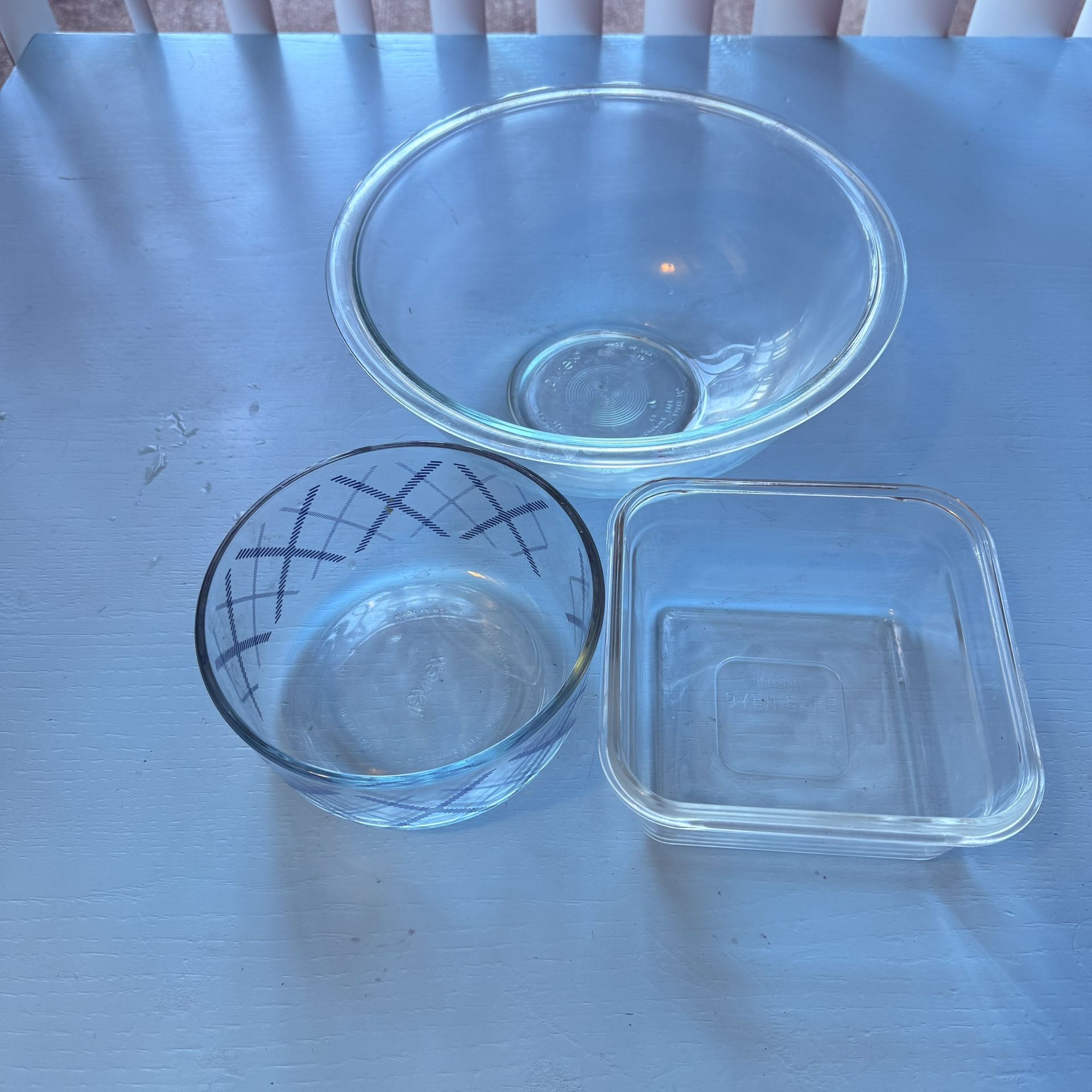 Glass Bowls. Bigger Round :rim To Rim 9.8in Depth 3.9in Square:5.7 Depth 2.75in Small round:rim To Rim 5.9in Depth 2.95in