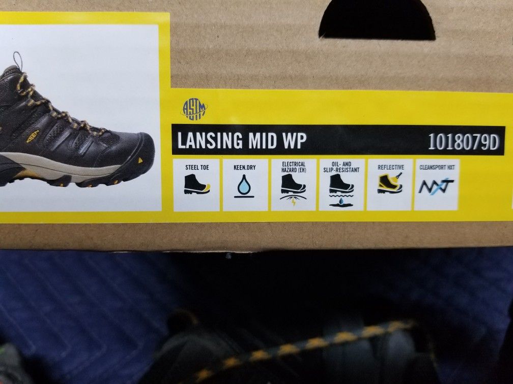 Keen Boots For Sale Brand new.