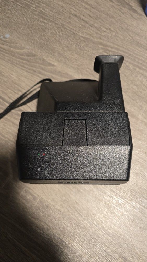 Polaroid 600 Camera With Film