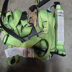 Peakworks Saftey Harness
