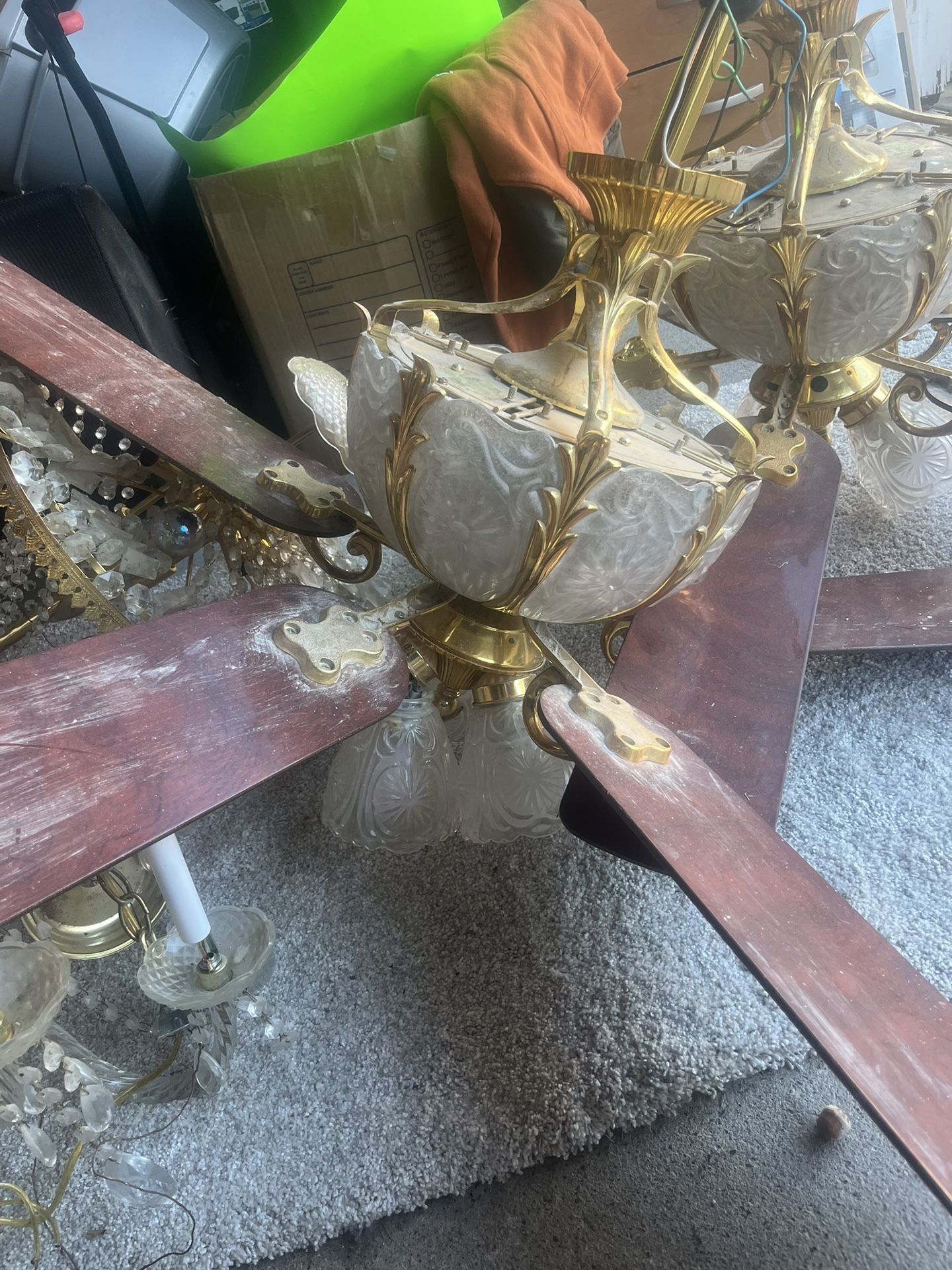 Ceiling Fans And Chandelier’s