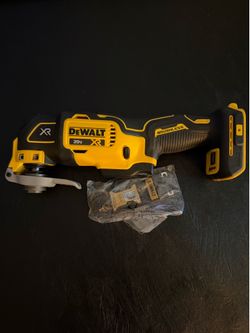 DEWALT oscillating tool