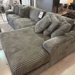 Lindyn Fog Gray 3 Piece Modular Cloud Sectional Sofa with Chaise /P