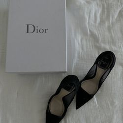 SIZE 7.5 WOMENS DIOR WOMENS BLACK HEELS