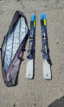 Skis