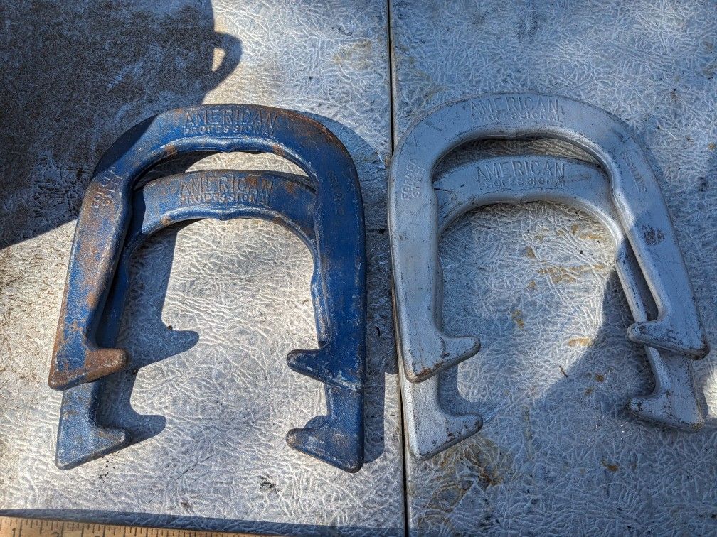 Throwing Horse Shoes