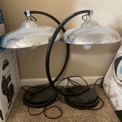 2 Metal Lamps
