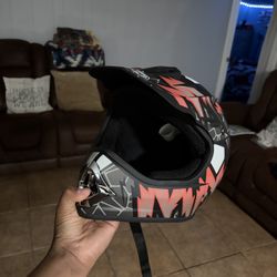 ATV YOUTH HELMET SIZE L DOT APPROVED