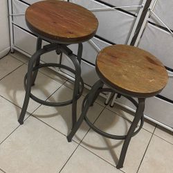 Bar Stools 