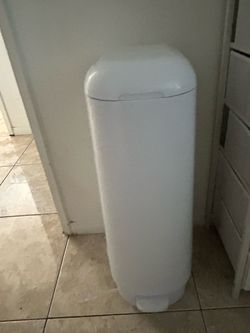 Diaper bin