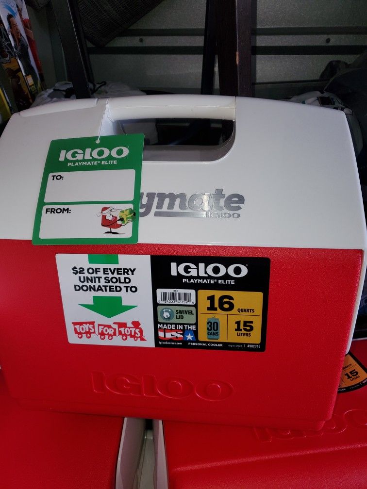 Igloo Coolers 30 cans / 16 quarts. (New)