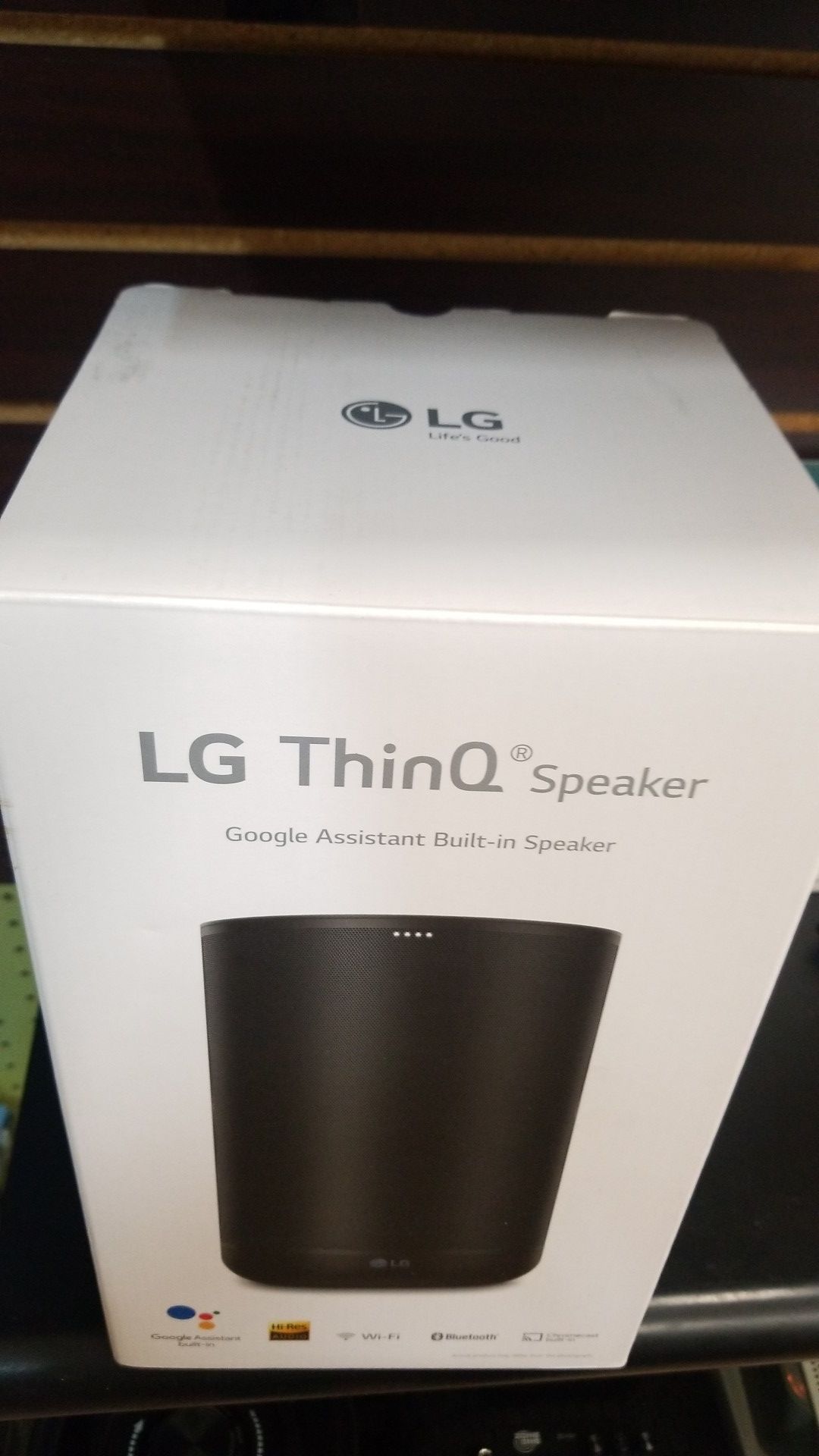 LG THINQ SMART SPEAKER