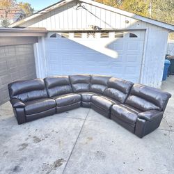 FREE DELIVERY 🚚 Ashley Furniture Leather Brown Sectional Sofa/Couch recliner electric  