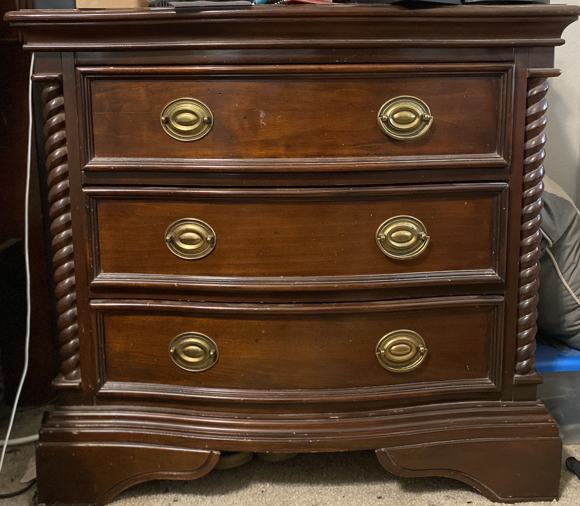 King Bed, Night Stand And Dresser $300,All Products : American Fashion Style Bags On Sale