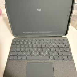 Logitech Folio Touch for iPad Air (4th and 5th Generation)- Graphite