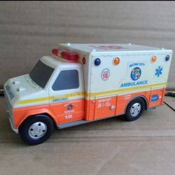 Vintage 1992 FunRise Toy Metro City Ambulance Rescue 18 Lights & Sounds FX