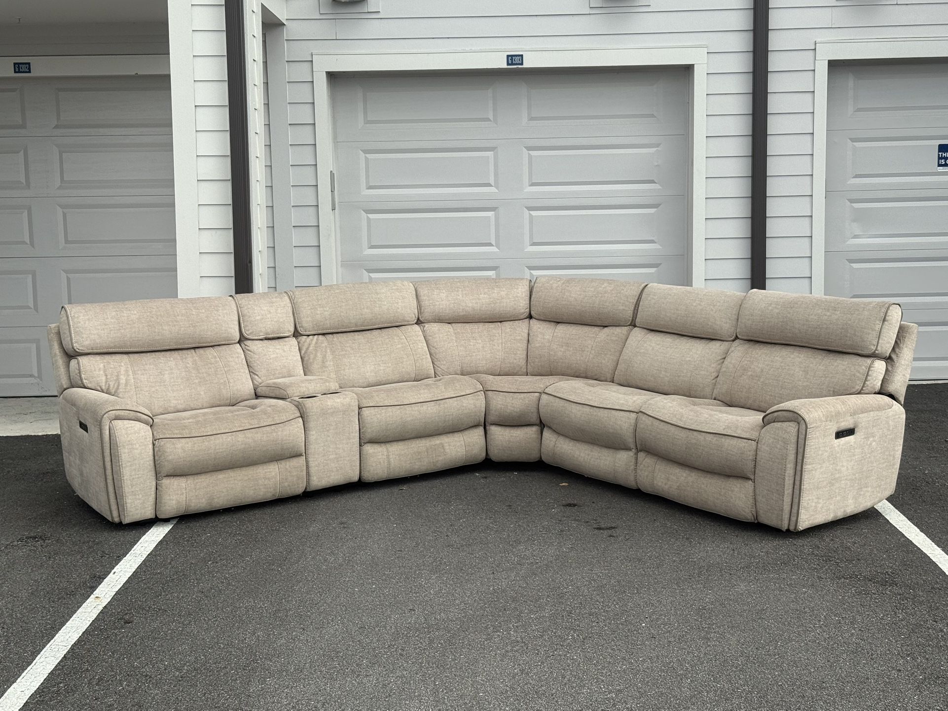 Sectional Couch Like New Power Recliner Delivery Available