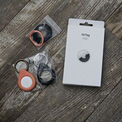 APPLE AIR TAGS AND ACCESSORIES! 4 TAGS!!